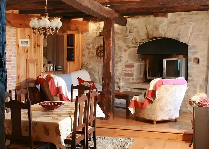 De Charme, Bastides Et Vallees