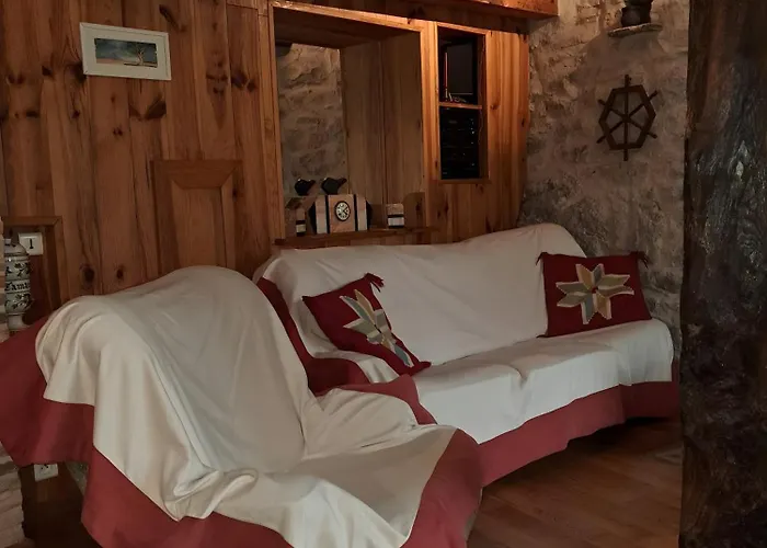 De Charme, Bastides Et Vallees *