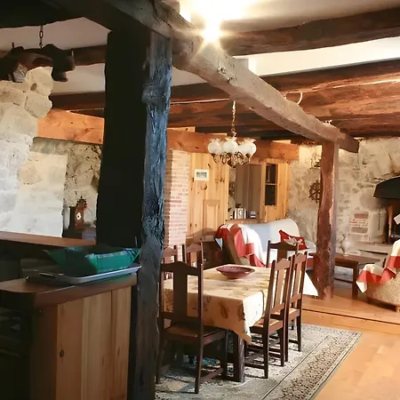 De Charme, Bastides Et Vallees